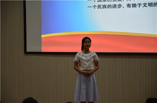 世界足球官网“讲价值观故事，实现青春梦想”讲故事初赛火热开展