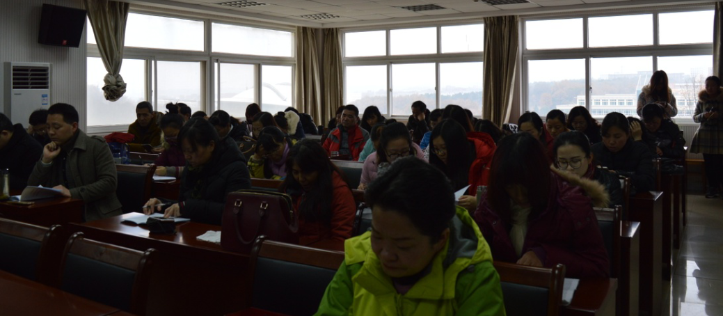 世界足球官网开展学习党的十八届六中全会精神系列活动