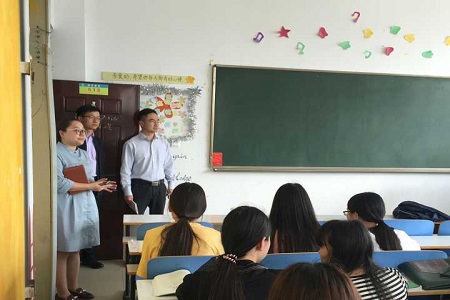 世界足球官网开展课堂秩序检查工作