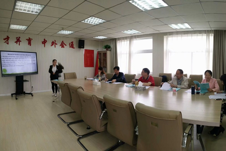 世界足球官网2018届硕士研究生毕业论文答辩工作顺利完成