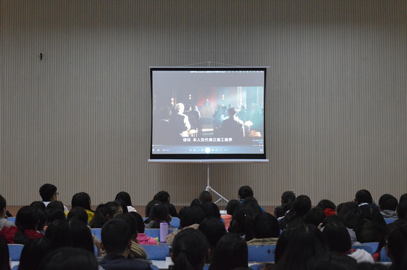 世界足球官网开展2016级新生团校系列活动