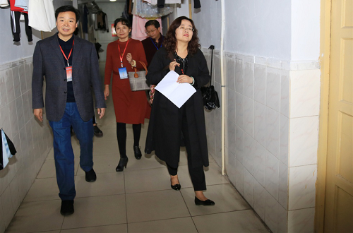 世界足球官网开展研究生宿舍安全卫生检查活动