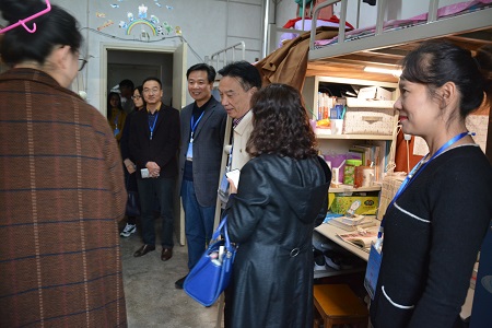 世界足球官网开展员工宿舍卫生检查活动